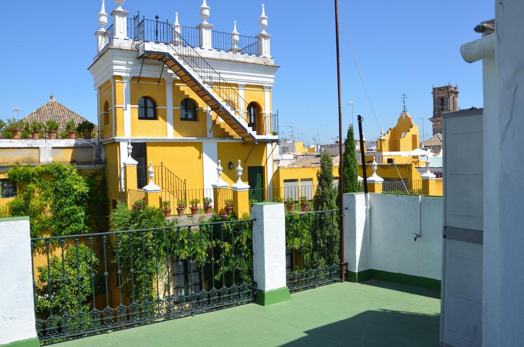 Pension Bienvenido Севілья Екстер'єр фото
